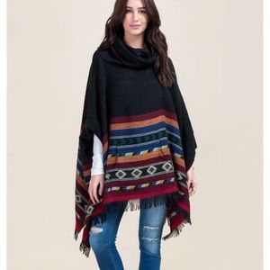 NWOT Francesca’s Aluma Tribal Fringe Poncho